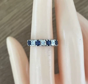 Anillo eterno de zafiro y diamantes de oro amarillo de 9 quilates de 0,4 quilates, talla K del Reino Unido, talla 50 de la UE - Imagen 1 de 5