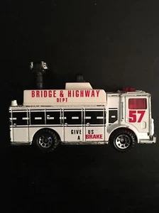 Vintage 1991 Matchbox #57 Toy Auxiliary Power Truck White Bridge & Highway - Picture 1 of 5