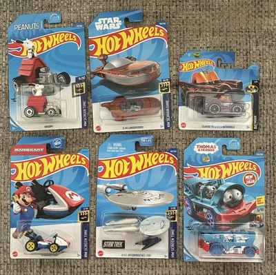 Coches de película/TV Hot Wheels/personaje Snoopy, Thomas Train, Mario, Batman Star Wars Foto 1 de 4