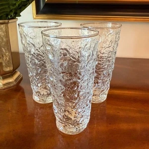 Nuevo de Lote Antiguo Juego de 3 Vasos Anchor Hocking Milano Clear Crinkle 14 OZ De Colección 6-3/8" - Imagen 1 de 4