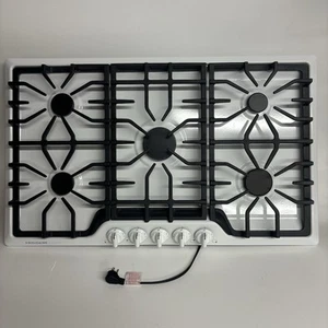 FRIDGIDAIRE GALLERY FGGC3047QS 30" Stainless 5 Burner Gas Cooktop - Picture 1 of 15