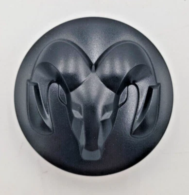 OEM 2014-2023 Dodge / RAM 1500 Matte Black Center Cap - 1LB72TRMAA / 1LB72RXFAA Foto 1 de 4