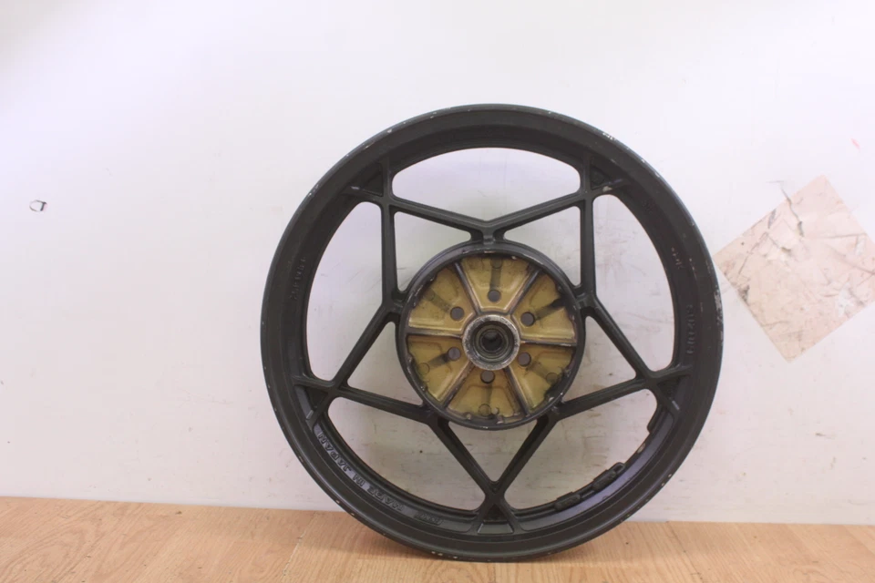 Suzuki GN400 1981 llanta trasera/rueda 16 x 2,15 Foto 1 de 4