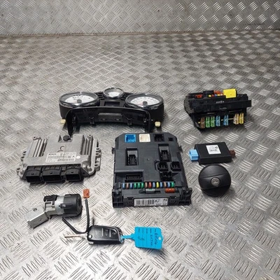 Peugeot 207CC GT HDI 2008 1.6 diesel ignition barrel key transponder engine ecu - Image 1 of 4