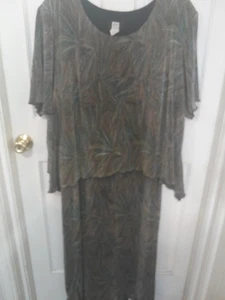 Womens 22-24 Tall Studio 1940 Leaves Design Fall Colors 100% Polyester - Picture 1 of 8