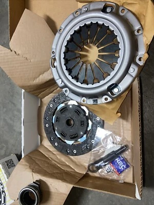 LUK Transmission Clutch Kit 24-002 For 1995-2004 Kia Sportage Spectra & Sephia - Image 1 of 2