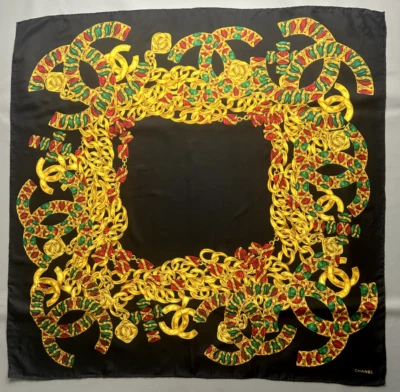 Hermosa bufanda vintage "CHANEL" Foto 1 de 4