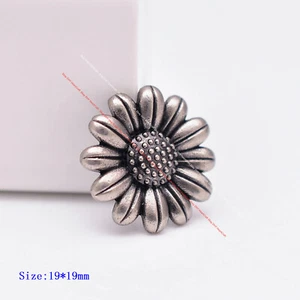 30X Silver Sunflower Cone Rivet Stud Leathercraft Belt Bag Fastener Concho 19mm - Picture 1 of 9