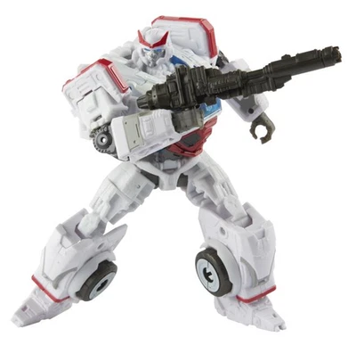 82 Ratchet Deluxe Class | Transformers Studio Series | Transformers: Bumblebee - Image 1 of 4