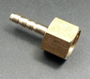 Adaptador de identificación de manguera de púas de 1/4"" NPT hembra a 1/8"" o 4 mm manguera de púas gas combustible - Imagen 1 de 1