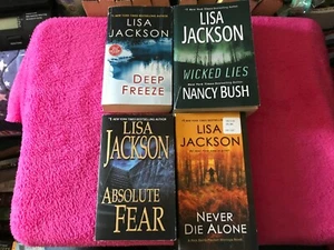 Lisa Jackson 4 Book Lot. - Never Die Alone, Absolute Fear & More! - Picture 1 of 7