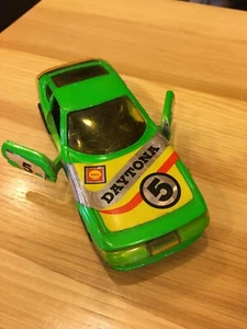 Corgi Toys Green Ferrari Daytona 1:36 Scale - Picture 1 of 5