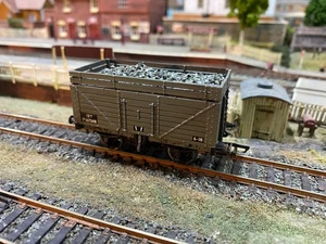 OO Bachmann 37-175A 7 Plank Open Wagon with Coke Rails P167248 in BR Grey Livery - Picture 1 of 13