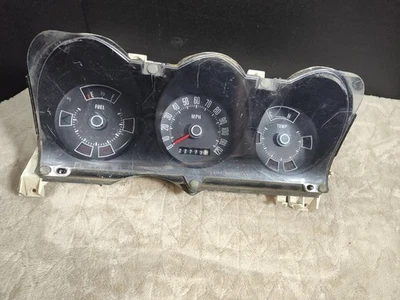 Cuadro de instrumentos/velocímetro Ford Gran Torino 72 OEM Foto 1 de 4