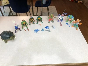 Teenage Mutant Ninja Turtles TMNT Vintage Lot 9 Action Figuren & Zubehör - Bild 1 von 18