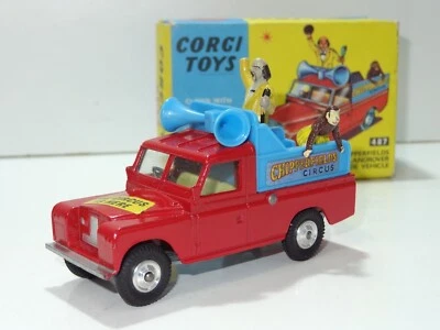 Corgi 487 Chipperfields Land Rover Paradefahrzeug (382) - Bild 1 von 4