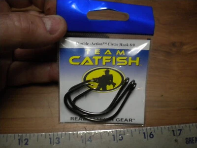 Team Catfish 双动作圆钩 尺寸:8/0,一包 3 钩 — 第 1/3 张图片