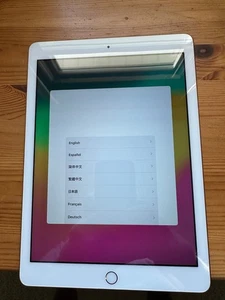 Apple A1893 iPad 6th Generation Wi-Fi 128GB 9.7" Rose Gold. - Picture 1 of 9