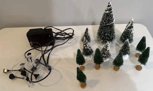 Lote 12 Dept 56 Estilo Botella Nevada Cepillo Árboles y Postes de Luz Set Village - Imagen 1 de 5