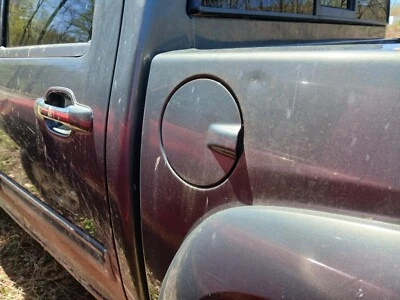 2004 - 2012 GMC CANYON CHEVY COLORADO FUEL GAS FILLER DOOR LID 718S Foto 1 de 2