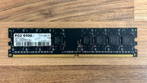 OCZ RAM 1GB DDR2 SDRAM 2V8001G PC2-6400 5-6-6 1,8V - Bild 1 von 2