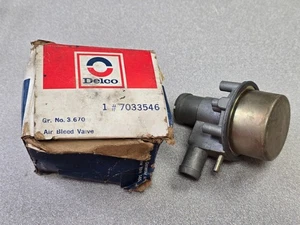EXCELLENT NOS ORIGINAL GM CHEVROLET CORVETTE CHEVELLE CAMARO AIR BLEED VALVE - Picture 1 of 7