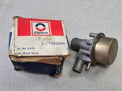 EXCELLENT NOS ORIGINAL GM CHEVROLET CORVETTE CHEVELLE CAMARO AIR BLEED VALVE - Image 1 of 4