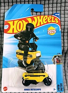 Hot Wheels 2025 Case Q HONDA MOTOCOMPO Long Card Free Protector - Picture 1 of 2