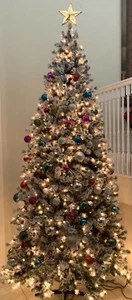 9 ft. LTD FLOCKED DOUGLAS TREE 650 Clear LTS 1843 TIPS 54โ AUTO CONNECT HINGED! - Picture 1 of 2
