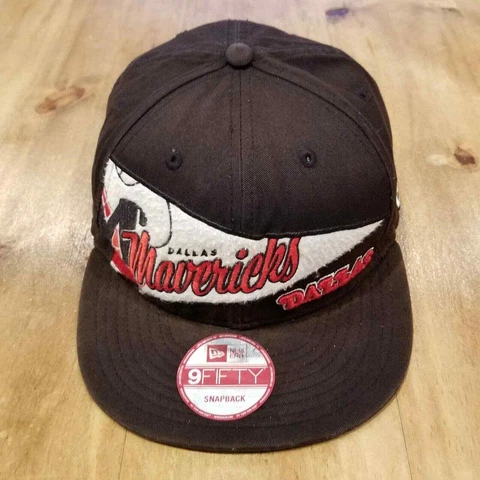 Dallas Mavericks Hat Cap Snap Back New Era Black 9Fifty Pennant Logo NBA Cover