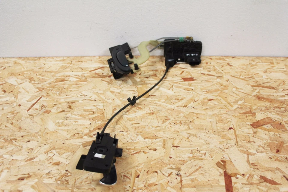 L03234 2002-2002 Jaguar tipo S actuador de pestillo de puerta delantera con manijas LH OEM Foto 1 de 4