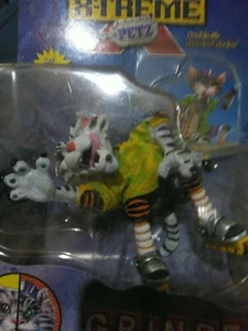 Rare X-Treme Petz GRINDER Tiger Rollerblades Play Along Inc. 2000 4 1/2" H1 - Picture 1 of 1