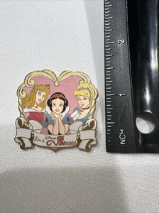Princess Pin Disney pin Disney Trading Pin Vintage Disney Pin #132 Snow White - Picture 1 of 5