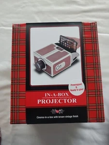 Proyector In-A-Box Cinema-in-a-box. Regalo de Navidad de vacaciones envuelto. Nuevo en caja - Imagen 1 de 2