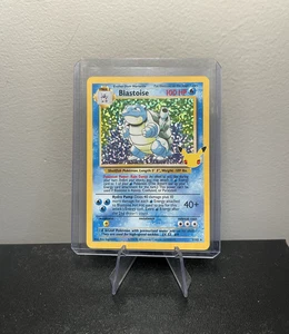 Blastoise #2/102 Celebrations: Classic Collection NM - Picture 1 of 2