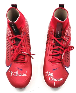 Ja'Marr Chase Autographed Bengals Nike Vapor Cleats W/ The Chosen 1 Beckett - Picture 1 of 1