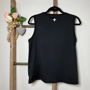T-shirt Tuckernuck Sport nera muscolare taglia media - Foto 1 di 8