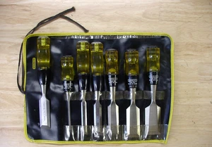 7 Vntg Stanley Chisels Incl 4 No. 60,1/4-1-1/2 W/Roll-Up & 3 More Stanley 1/2-1" - Picture 1 of 18