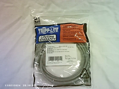 Tripp Lite Category 6 gigabit patch cable- 10 ft - Image 1 of 4