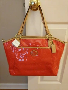 Coach large Tote patent leather with tag 398$ - Picture 1 of 9