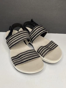 Sandalia deportiva Clarks Cloudsteppers Arla Stroll 9 M negra/blanca crema - Imagen 1 de 10