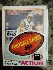 VINTAGE 1982 TOPPS NFL FOOTBALL SEALED UNOPENED CELLO PACK Poss Montana 2nd Year