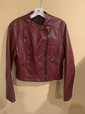 Chaqueta corta Forever 21 borgoña. Talla grande. Cremallera completa. ¡Envío rápido! Foto 1 de 4