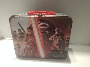 DISNEY STAR WARS 2015 The Force Awakens Metal LUNCH BOX 100 PIECE PUZZLE Toy Set - Picture 1 of 2