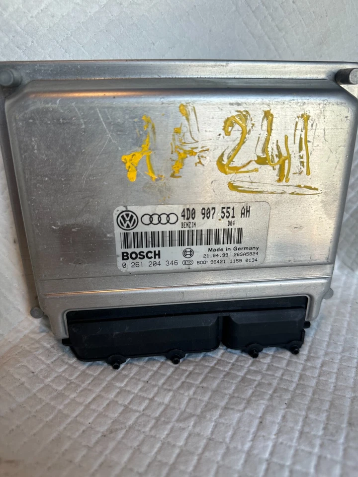 AUDI A6 1999 ordenador cerebro motor control ecu módulo ecm 4D0 907 551 AH (AA 241 Foto 1 de 4