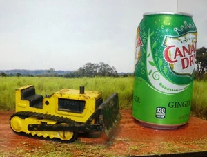 (DS) piccolo dozier toro Tonka in latta pressata - Foto 1 di 5