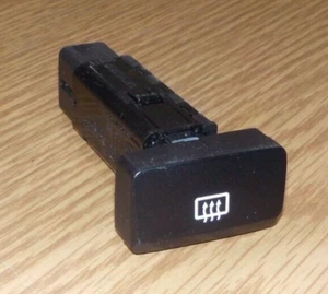 Interruptor de descongelación trasero Kia Spectra 2006 - negro 202002962 - Imagen 1 de 2