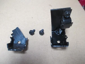 1970-72-73-74-75-76-77-78-79-80-81 FIREBIRD CAMARO BRAKE LINERETAINER BRACKETS - Picture 1 of 5