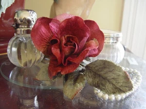 TERCIOPELO y ORGANZA MILLINERY ROSA - ROJO BORGOÑA - Imagen 1 de 8