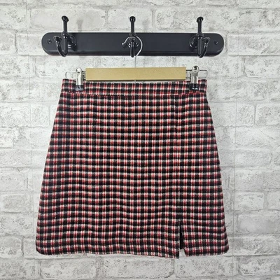 Minifalda a cuadros de lana Hollister para mujer talla pequeña Foto 1 de 4